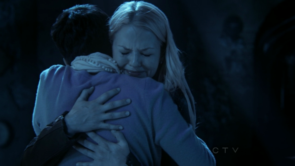 10OUAT-203-Ladyofthelake