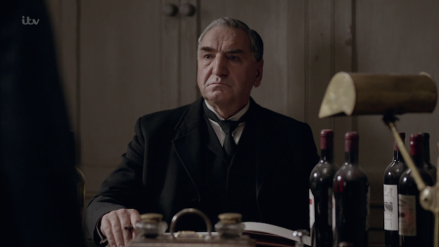 DowntonAbbey602-17h32m21s379