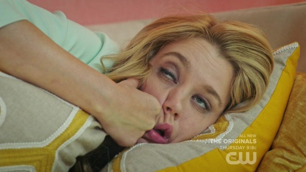 JaneTheVirgin_2X01_28