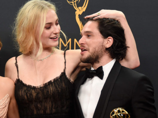 sophie-turner-kit-harington-700x525